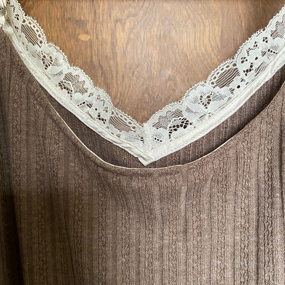 Perch by Blu Pepper
Camisole. 2XL. New with tags. Cocoa color. - Picture 8 of 9